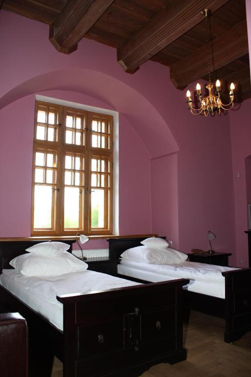 Klasztor Cedynia Hotel Rum bild