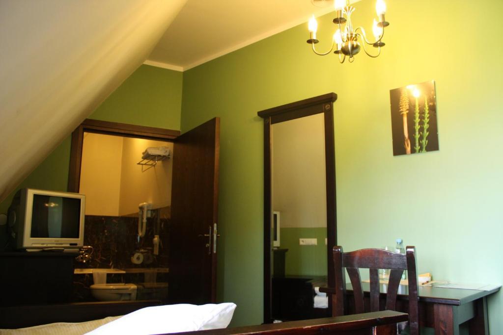 Klasztor Cedynia Hotel Rum bild